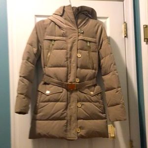 Michael Kors Faux-Fur-Collar Hooded Down Puffer Coat. Size- XXS Taupe